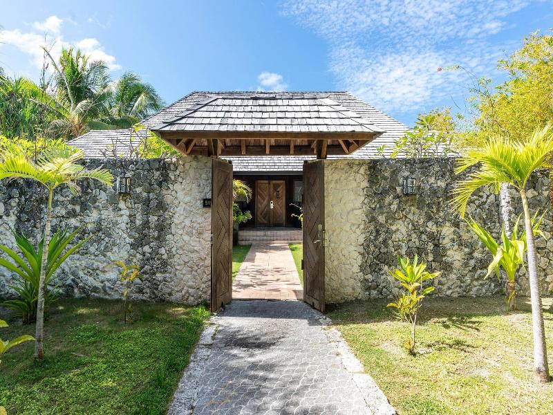 The St. Regis Bora Bora Resort image