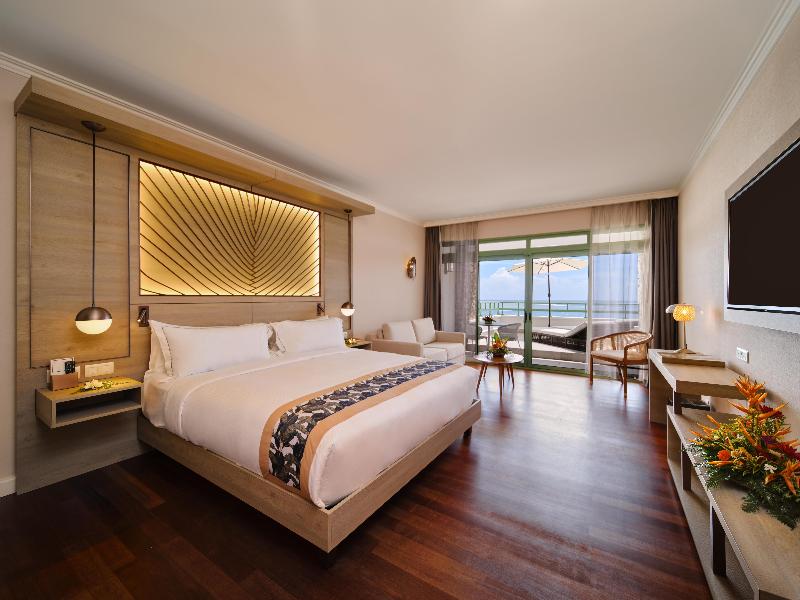 Hilton Hotel Tahiti image