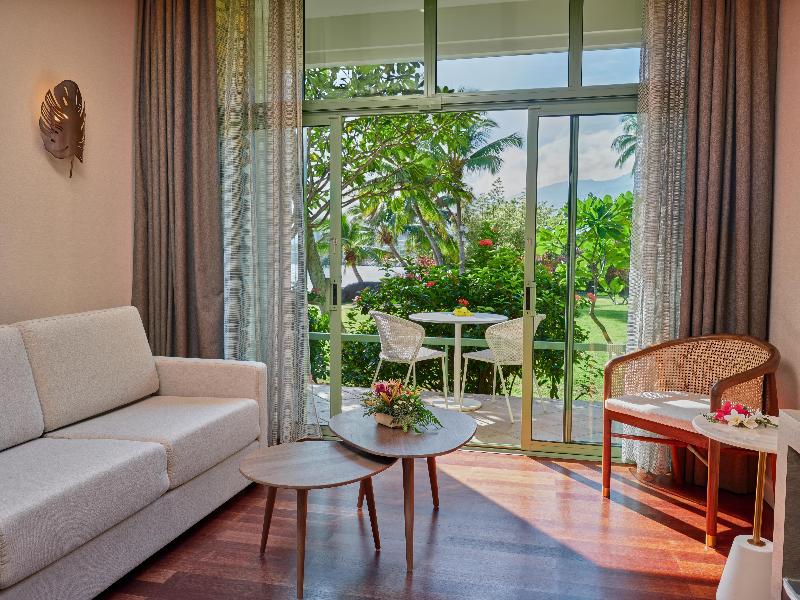 Hilton Hotel Tahiti image
