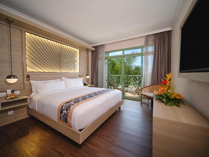 Hilton Hotel Tahiti image