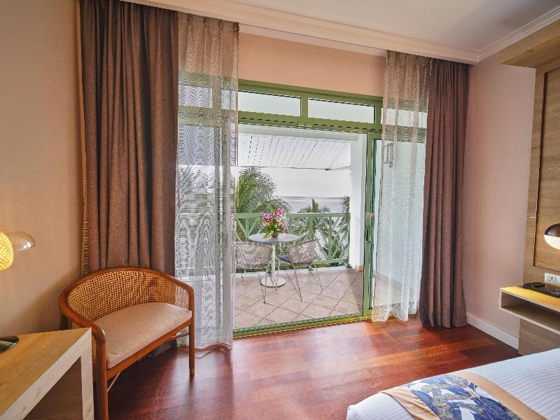 Hilton Hotel Tahiti image