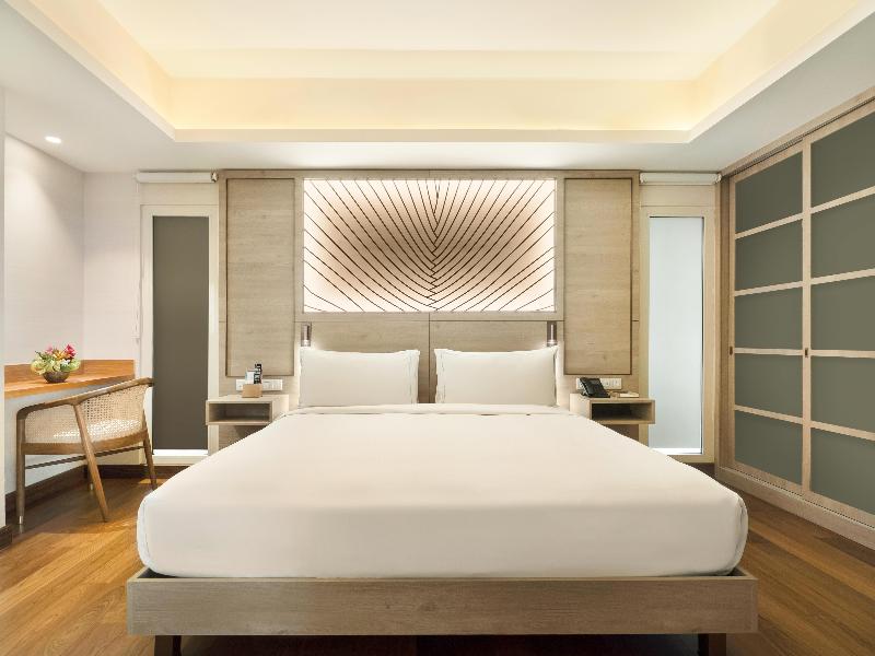 Hilton Hotel Tahiti image