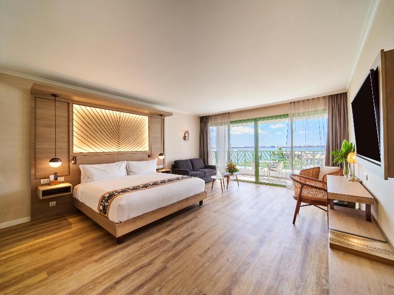 Hilton Hotel Tahiti image