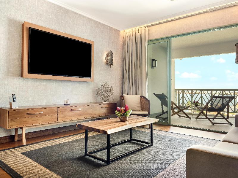Hilton Hotel Tahiti image