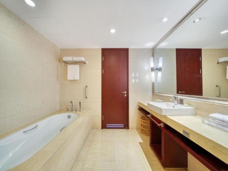 Hangzhou HaiWaiHai Hotel image