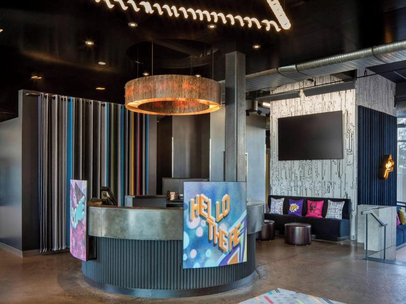 Aloft Phoenix Airport image