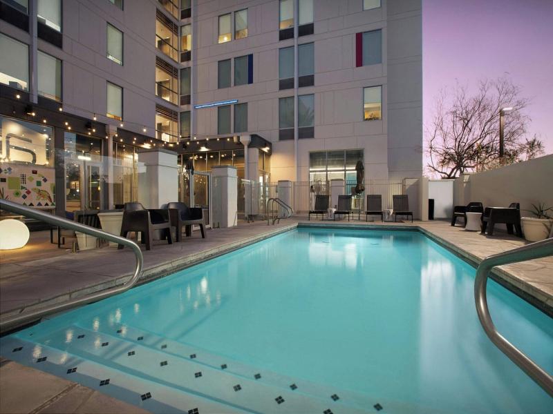 Aloft Phoenix Airport image