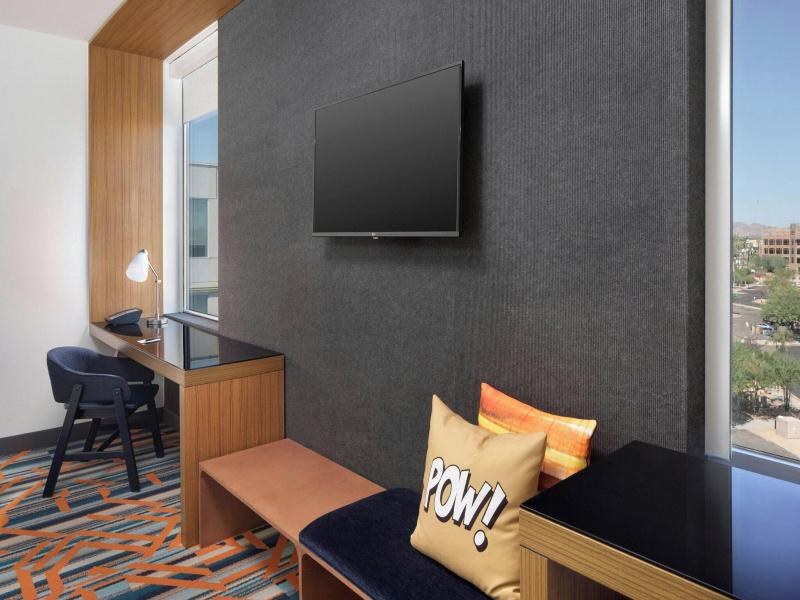 Aloft Phoenix Airport image
