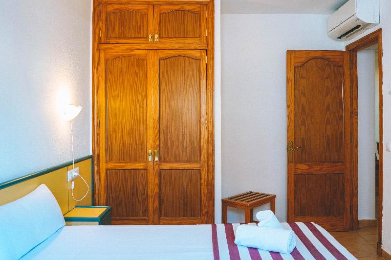 Apartamentos Playa Parc image