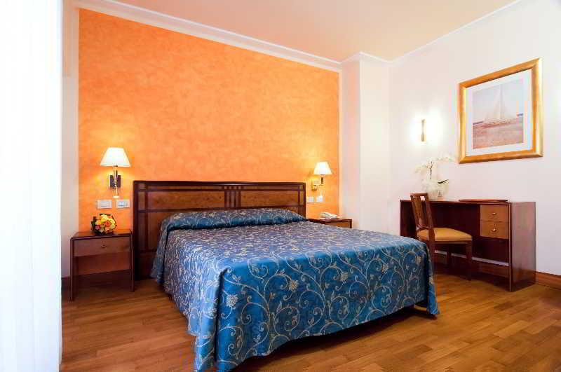 Versilia Palace 4
