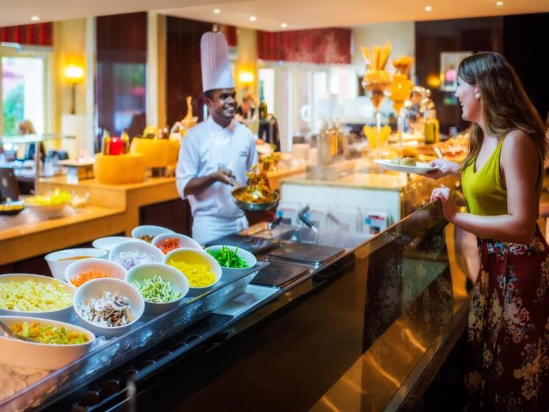 Khalidiya Palace Rayhaan image