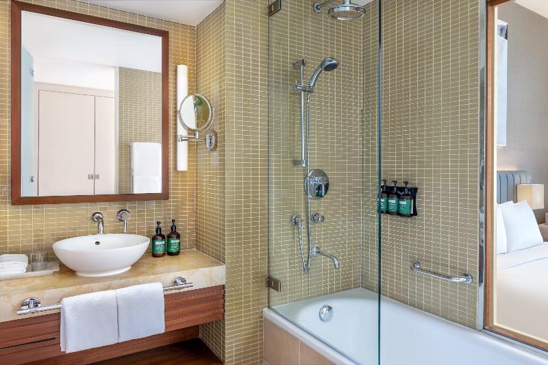 Yas Plaza Marina by IHG image