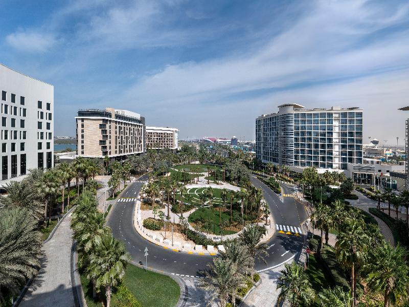 Yas Plaza Circuit by IHG image