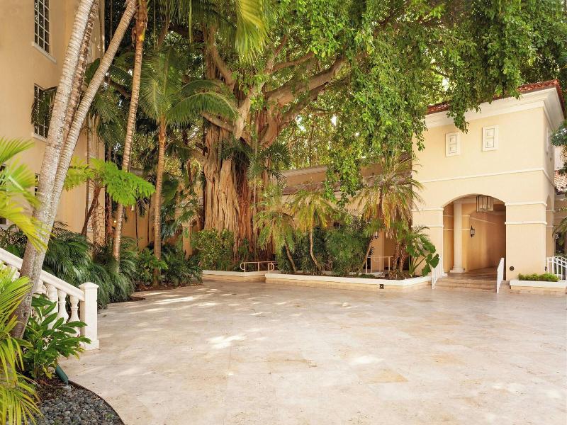 Jw Marriott Miami Turnberry Resort & Spa image