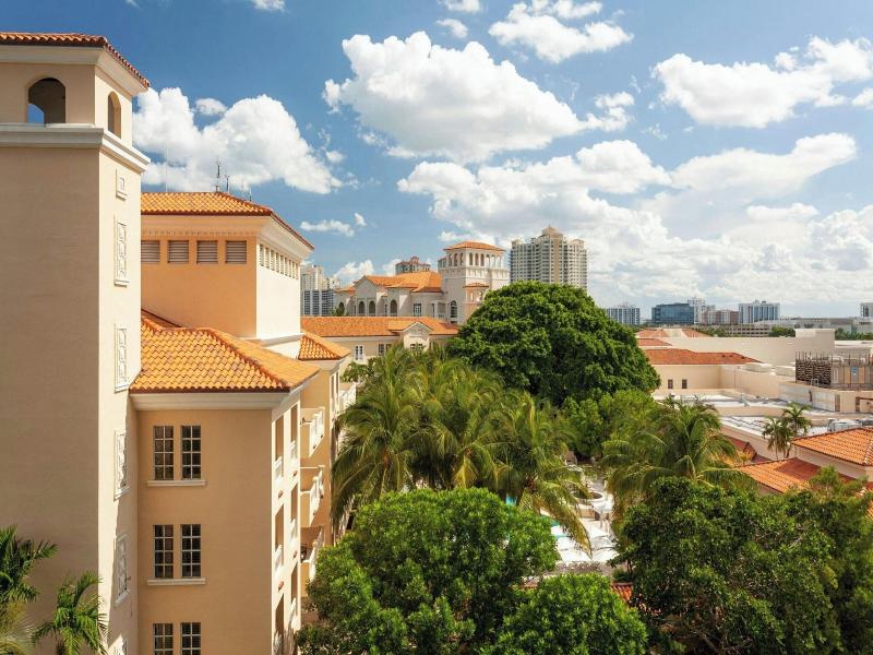 Jw Marriott Miami Turnberry Resort & Spa image