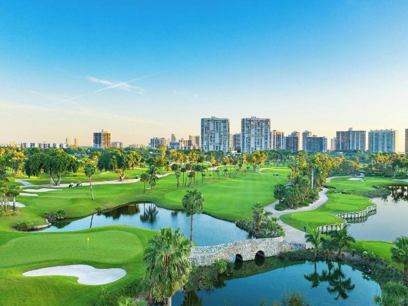 Jw Marriott Miami Turnberry Resort & Spa image