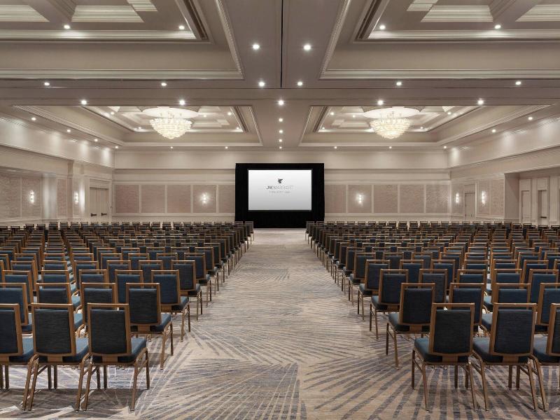 Jw Marriott Miami Turnberry Resort & Spa image