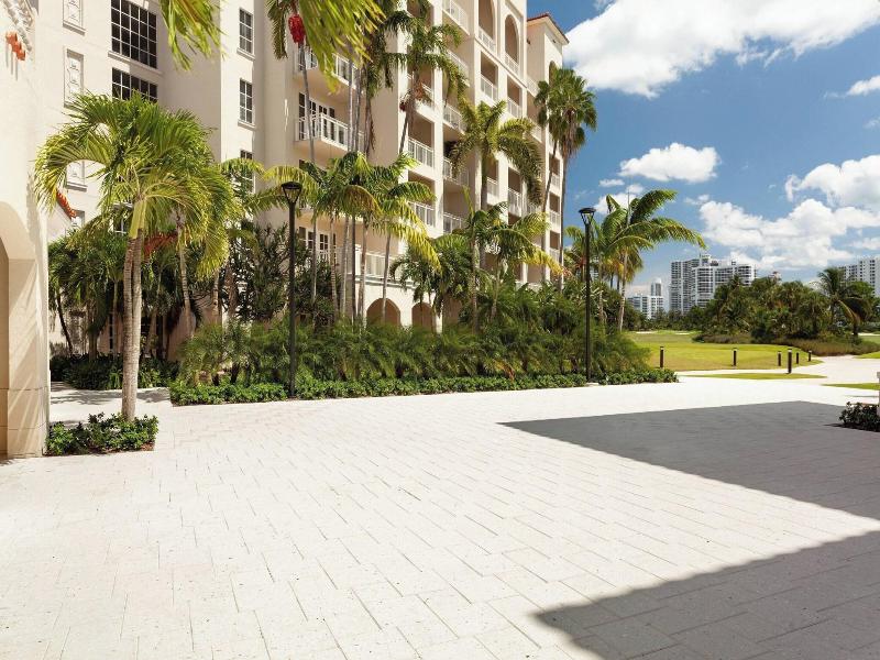 Jw Marriott Miami Turnberry Resort & Spa image