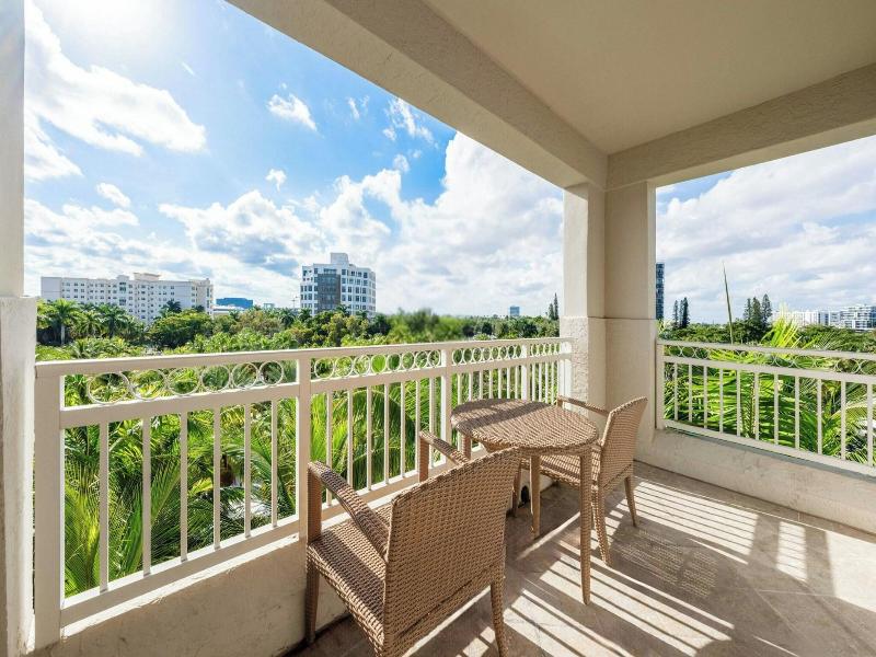 Jw Marriott Miami Turnberry Resort & Spa image