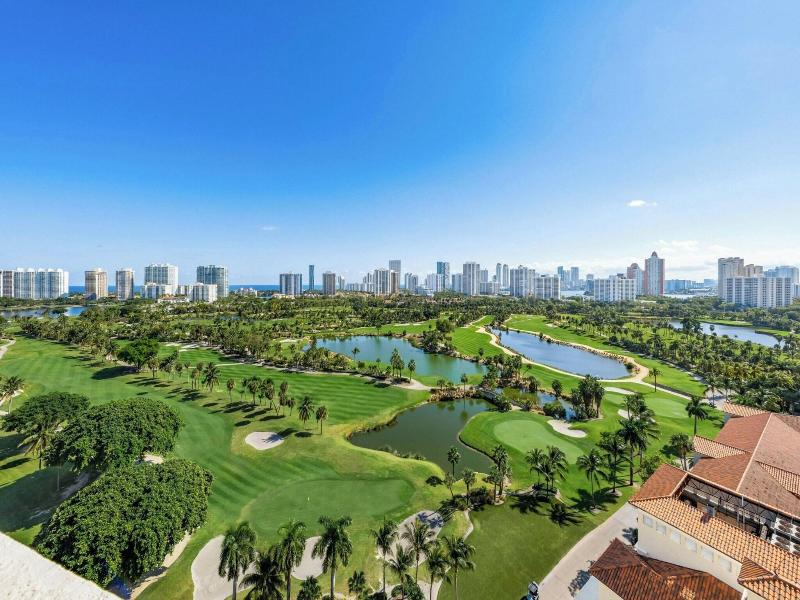 Jw Marriott Miami Turnberry Resort & Spa image