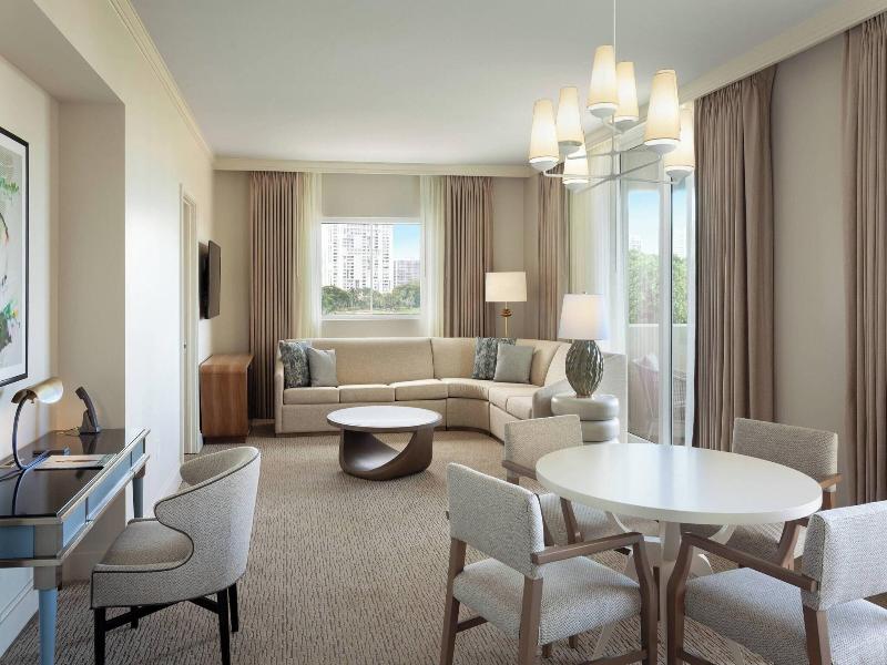 Jw Marriott Miami Turnberry Resort & Spa image