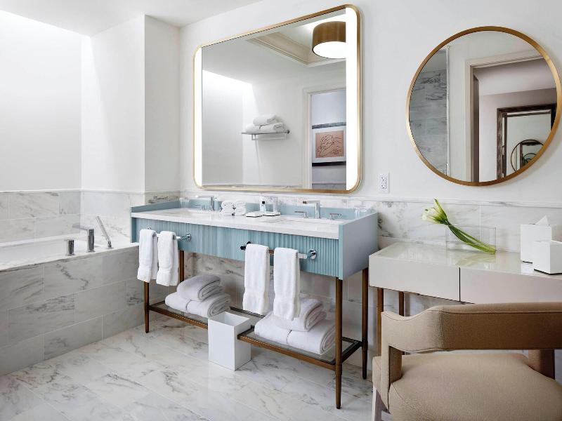 Jw Marriott Miami Turnberry Resort & Spa image