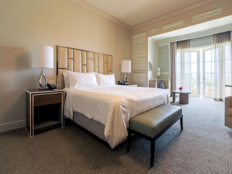 Jw Marriott Miami Turnberry Resort & Spa image