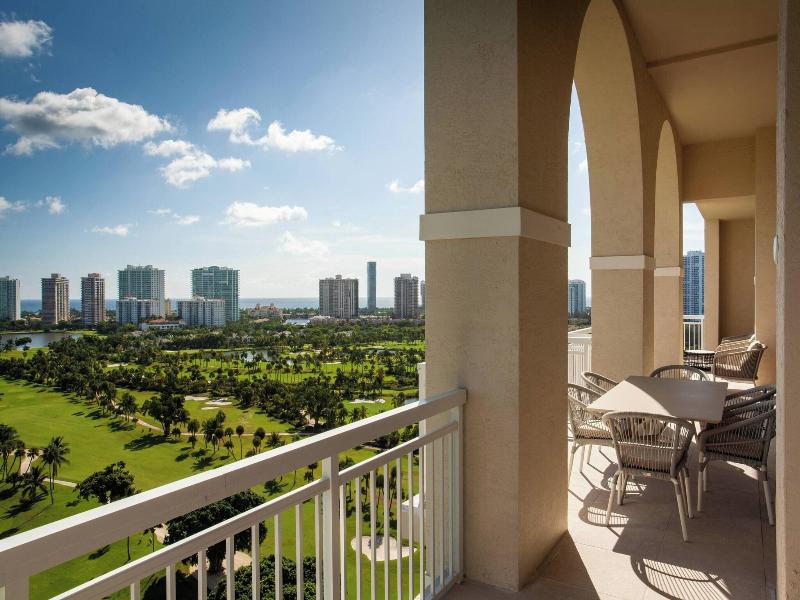 Jw Marriott Miami Turnberry Resort & Spa image