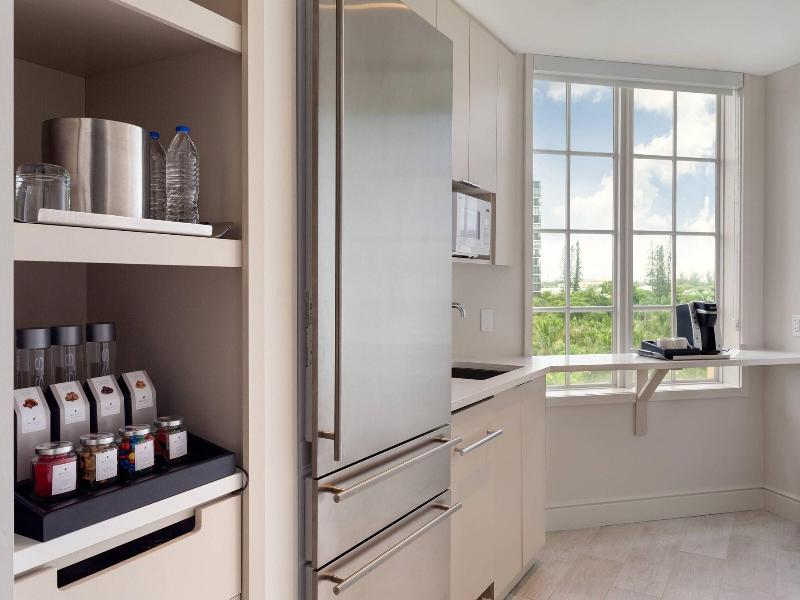 Jw Marriott Miami Turnberry Resort & Spa image