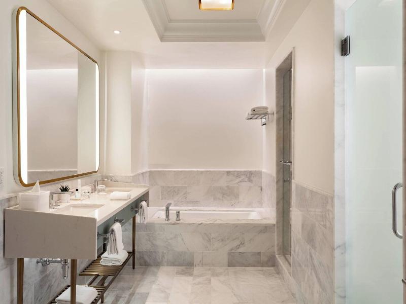 Jw Marriott Miami Turnberry Resort & Spa image