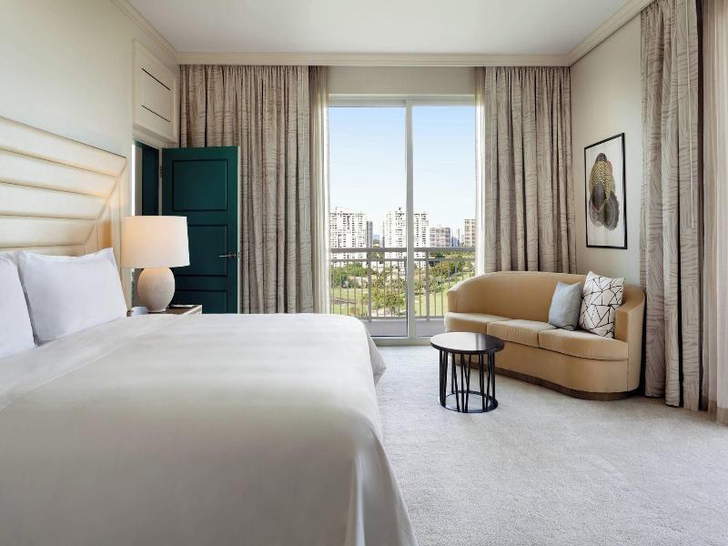 Jw Marriott Miami Turnberry Resort & Spa image