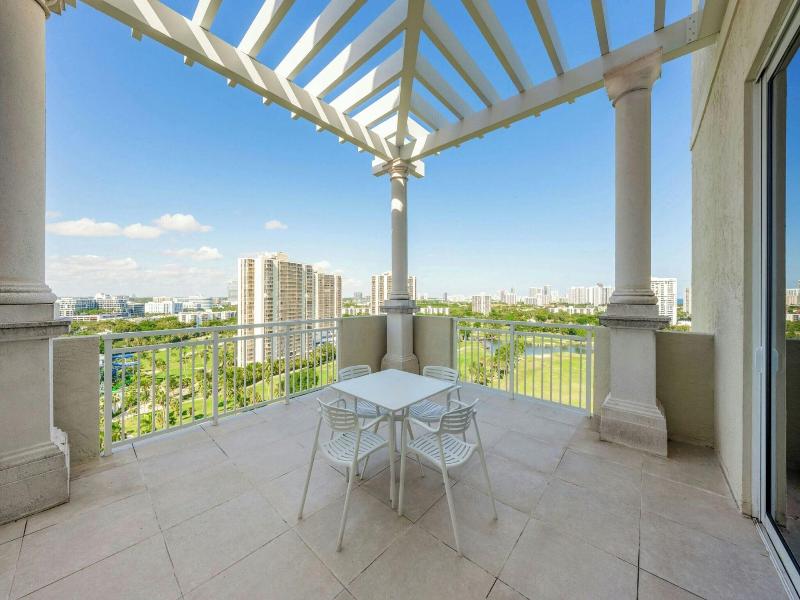 Jw Marriott Miami Turnberry Resort & Spa image