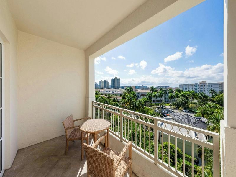 Jw Marriott Miami Turnberry Resort & Spa image
