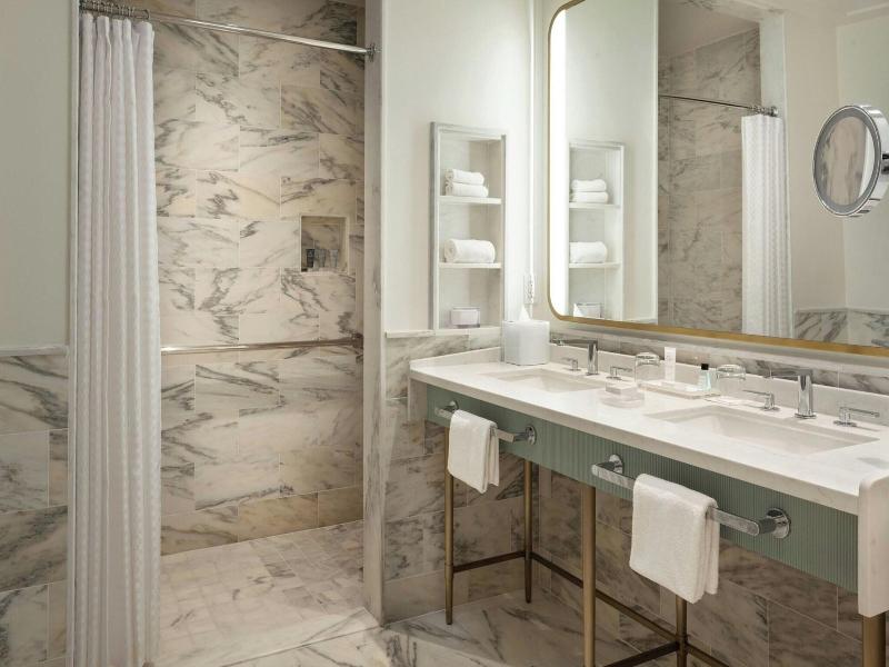 Jw Marriott Miami Turnberry Resort & Spa image