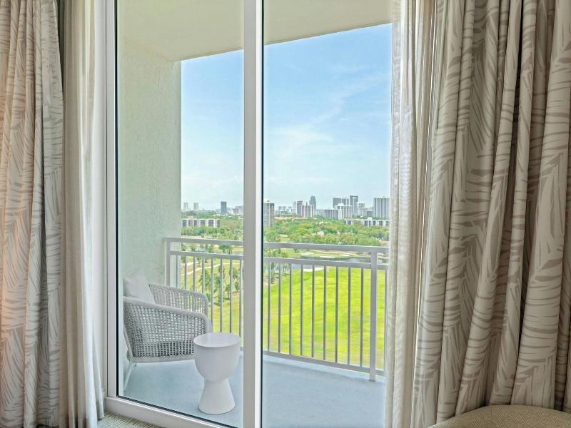 Jw Marriott Miami Turnberry Resort & Spa image
