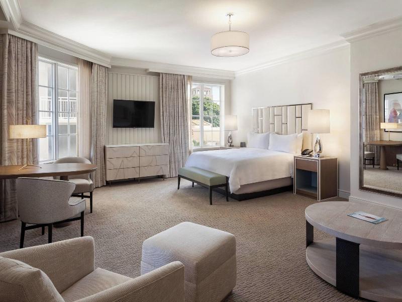 Jw Marriott Miami Turnberry Resort & Spa image