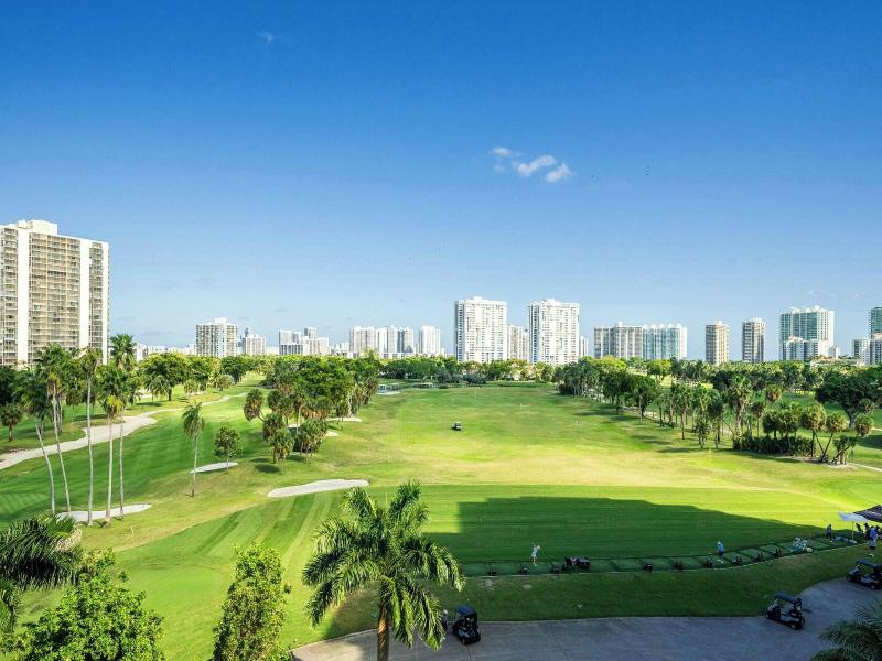 Jw Marriott Miami Turnberry Resort & Spa image