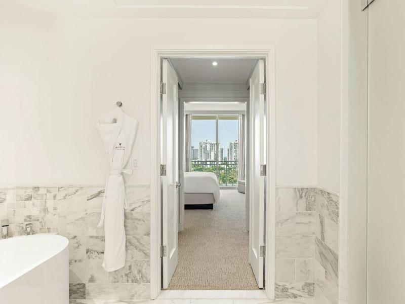 Jw Marriott Miami Turnberry Resort & Spa image