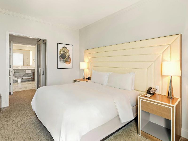 Jw Marriott Miami Turnberry Resort & Spa image
