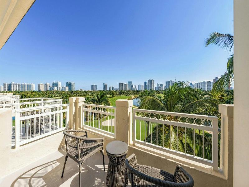 Jw Marriott Miami Turnberry Resort & Spa image