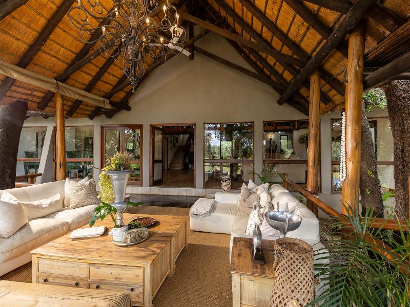 Kuname Safari Lodge image