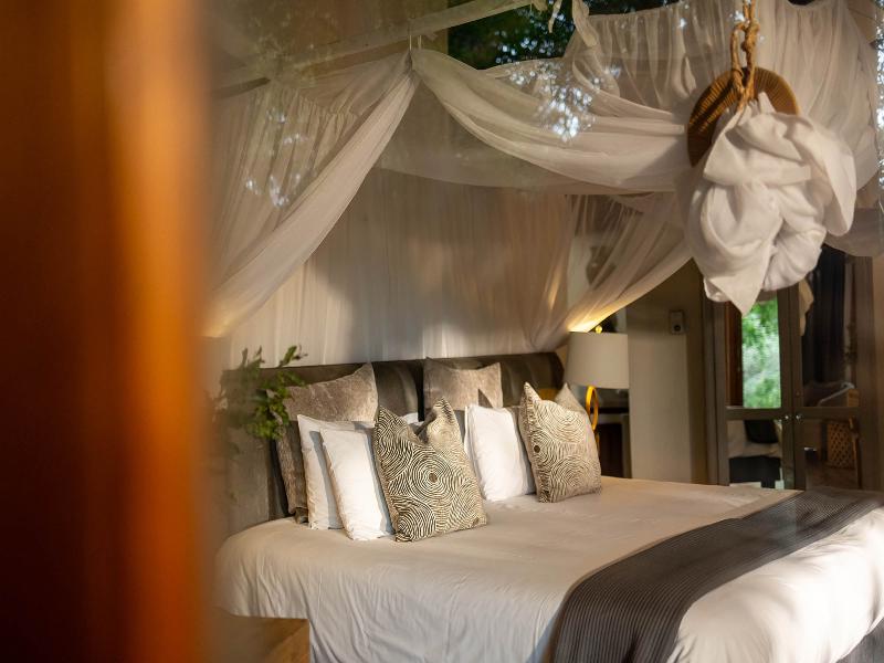 Kuname Safari Lodge image
