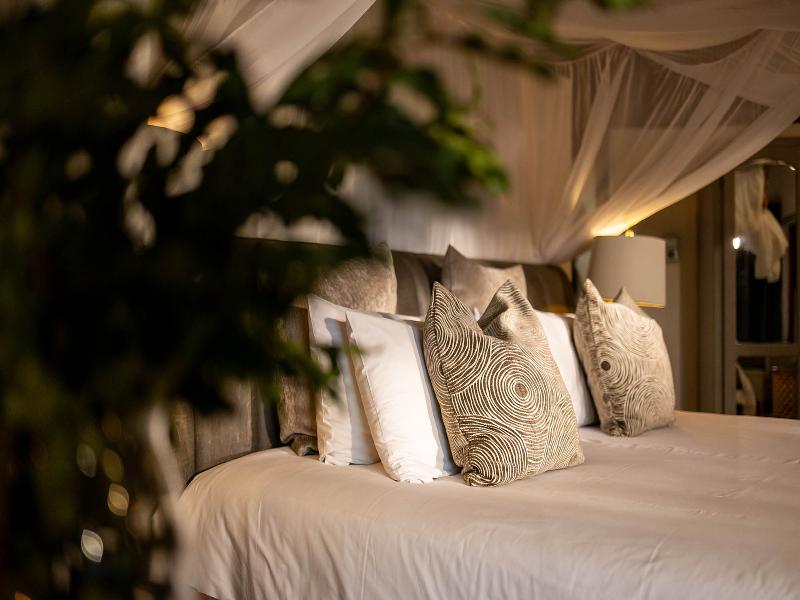 Kuname Safari Lodge image