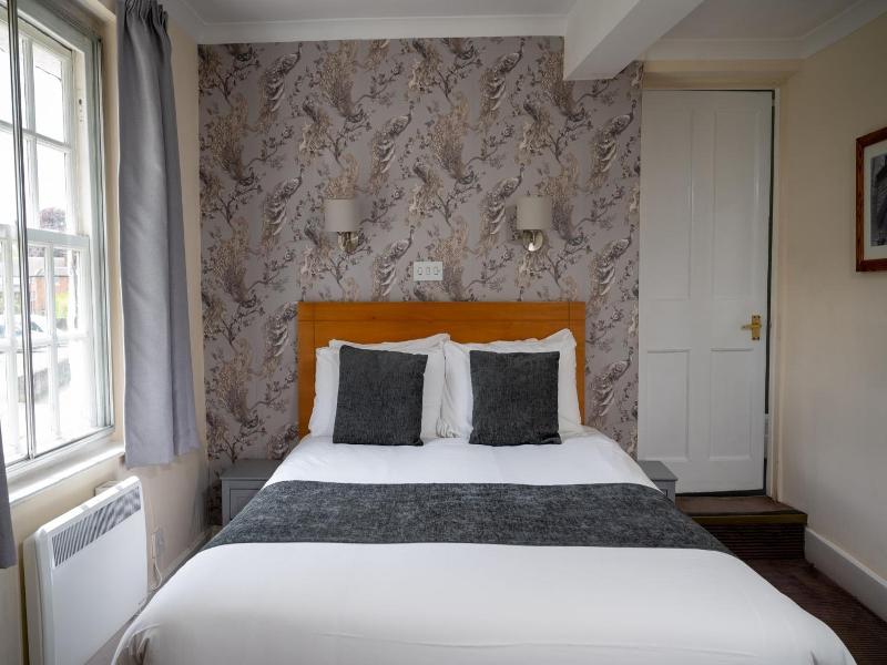 Bell Hotel image