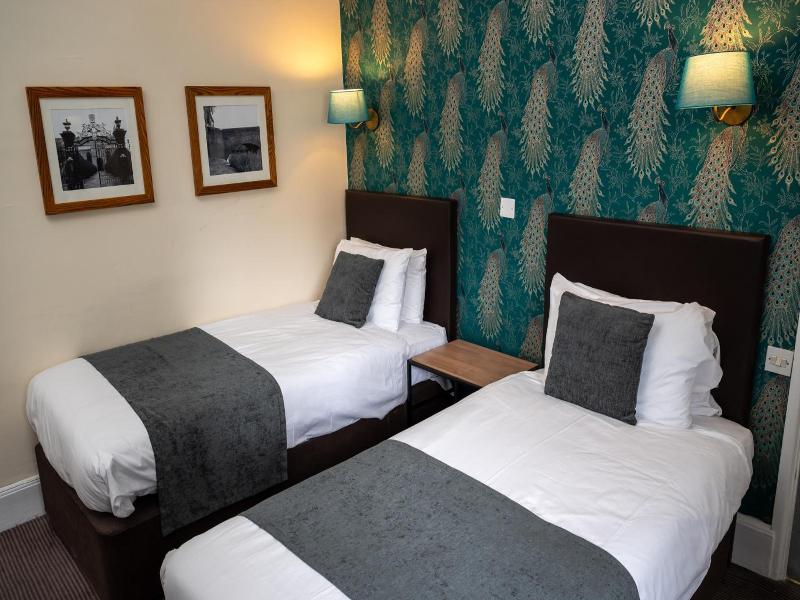 Bell Hotel image
