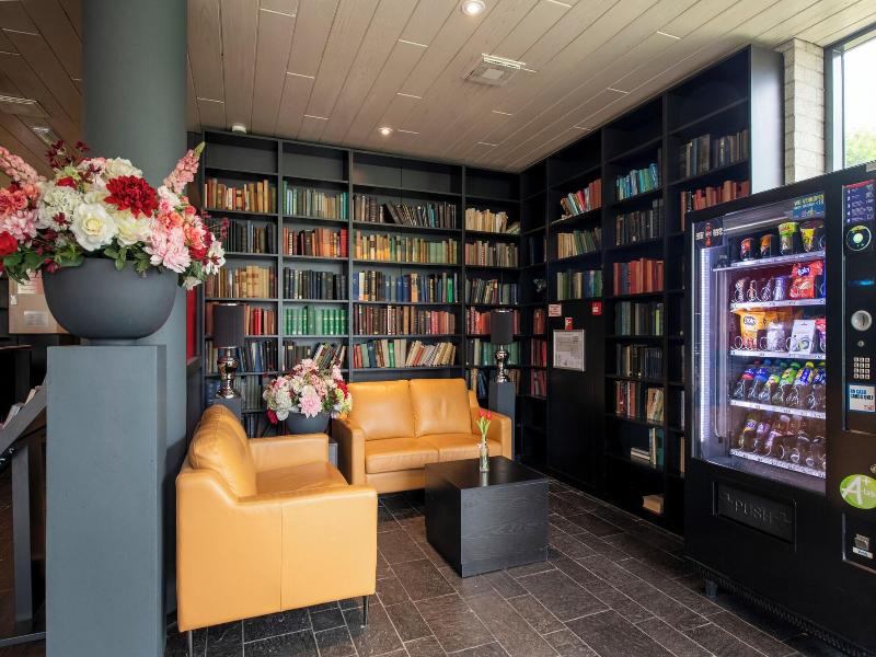 Bastion Hotel Almere image