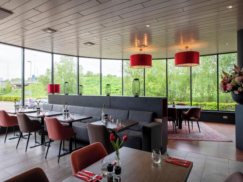 Bastion Hotel Almere image