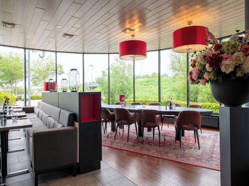 Bastion Hotel Almere image