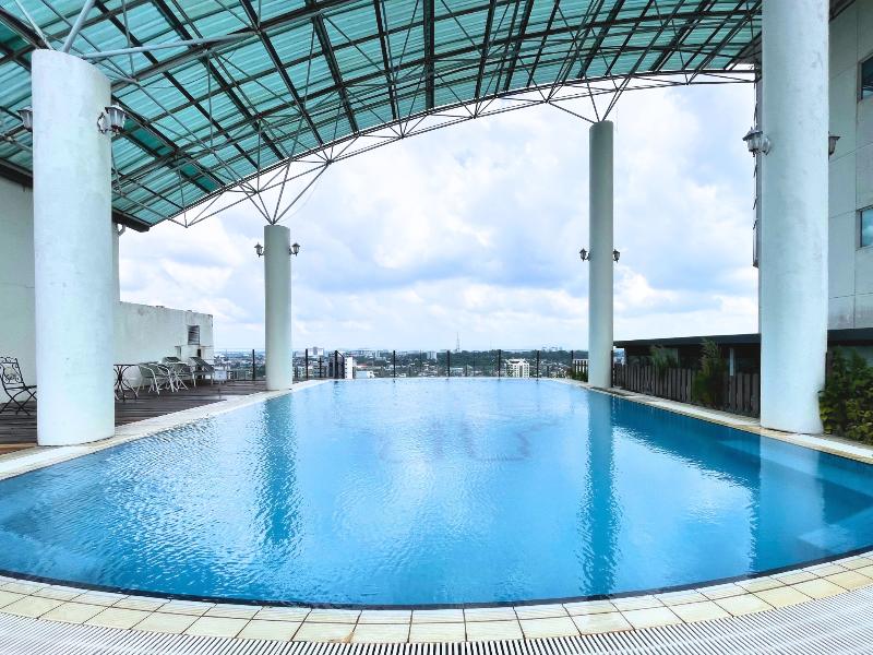 StayInn Gateway Hotel Apartment image