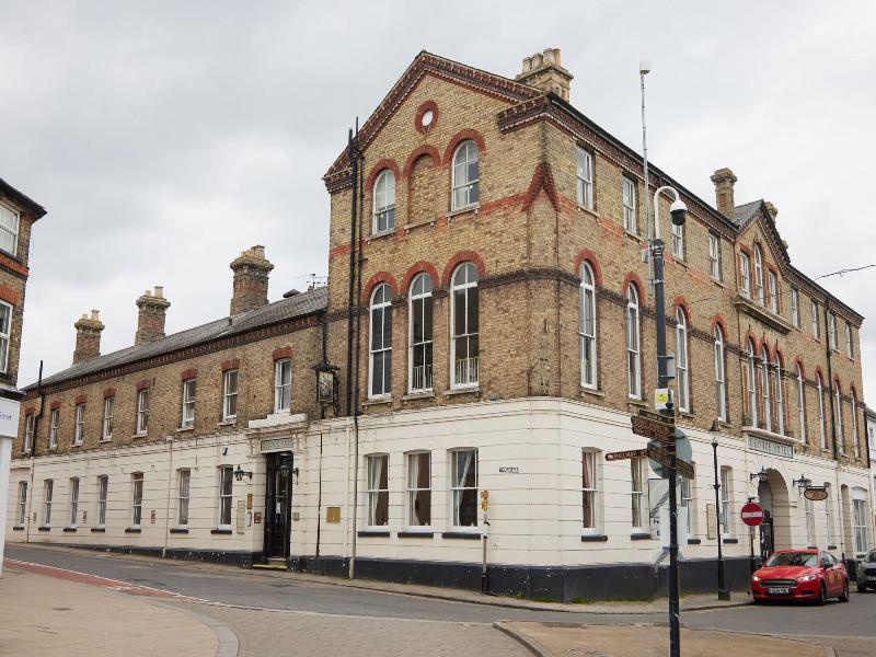 George Hotel image